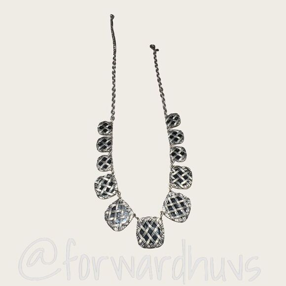 Premier Designs Black Faceted Square Bead Necklace - Picture 5 of 10
